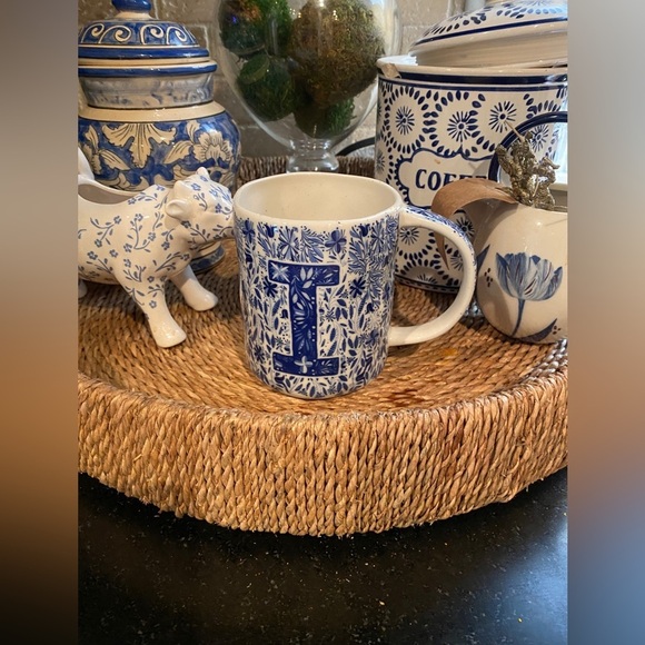 NWT Anthropologie Blue Folksong Monogram Mug Letter I - Picture 3 of 5
